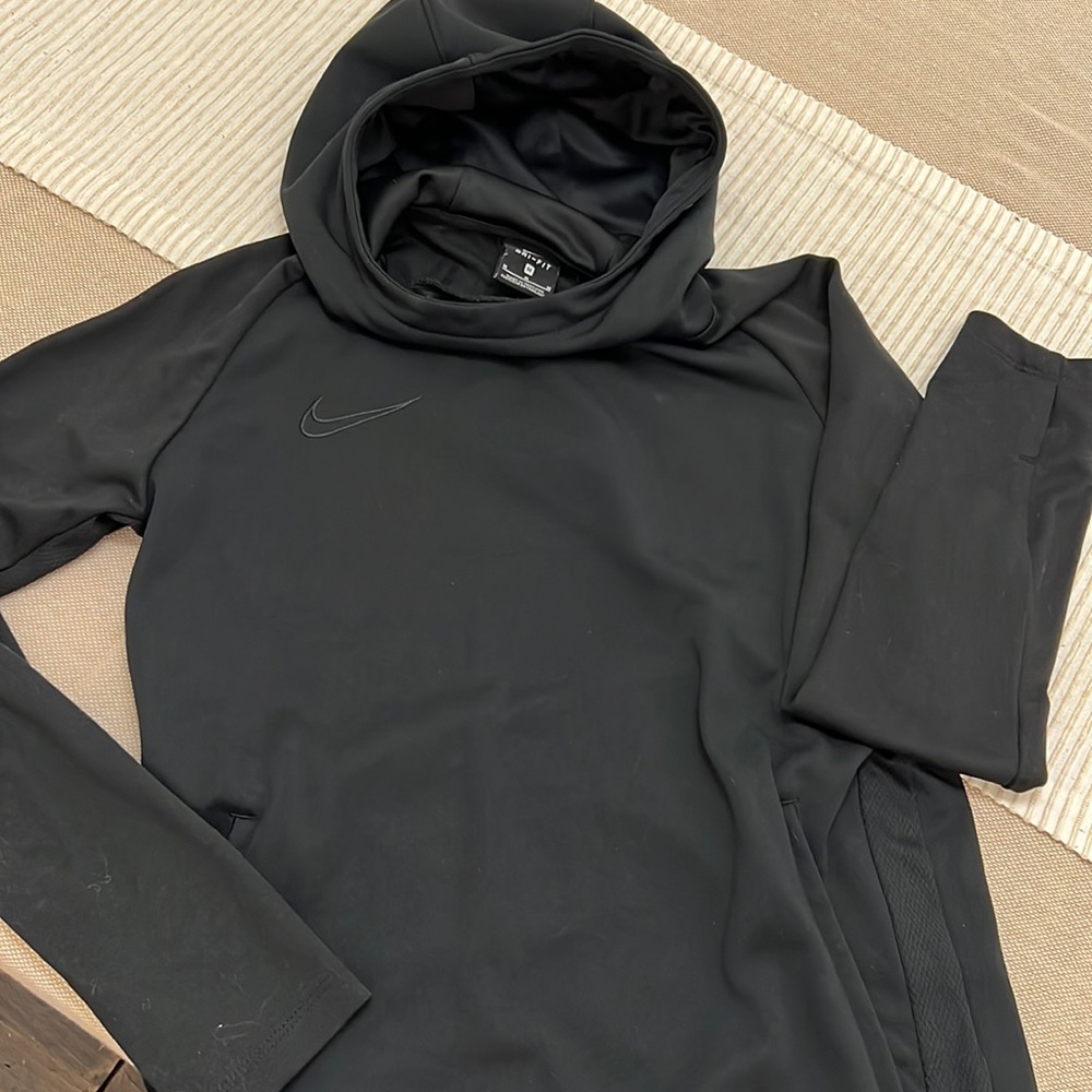 Like new NEVER WORN youth med Nike Dri-Fit hoodie